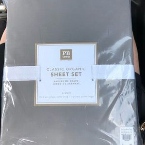 Pottery Barn Teen Sheet Set